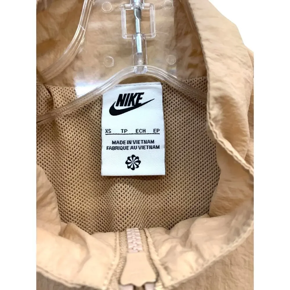Nike sportswear windrunner